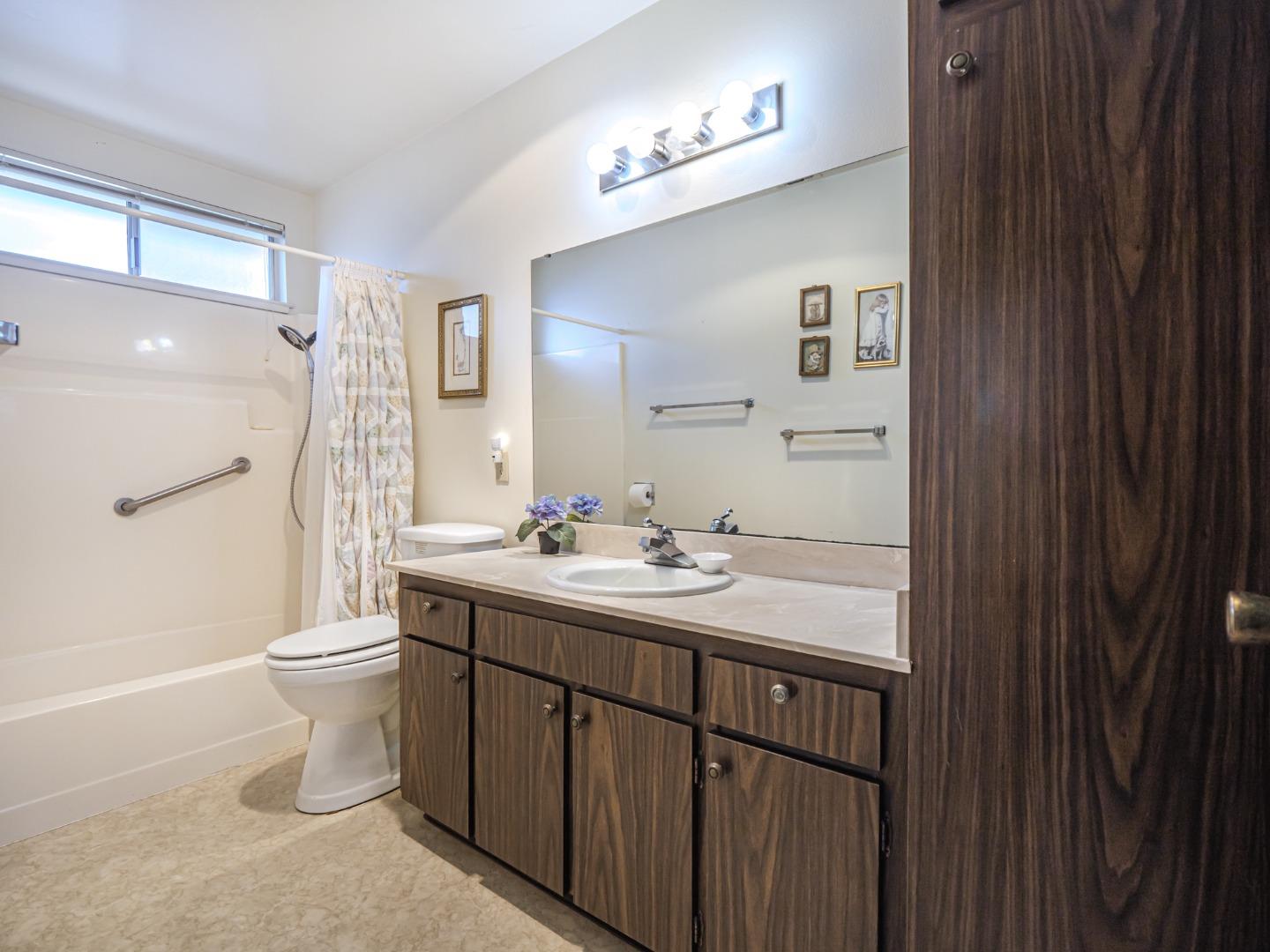 Detail Gallery Image 25 of 47 For 715 Bronte Ave, Watsonville,  CA 95076 - 2 Beds | 2 Baths