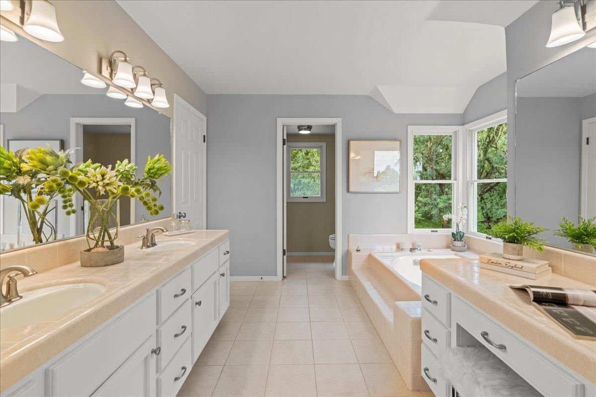 Detail Gallery Image 34 of 54 For 27228 Elena Rd, Los Altos Hills,  CA 94022 - 4 Beds | 3/1 Baths