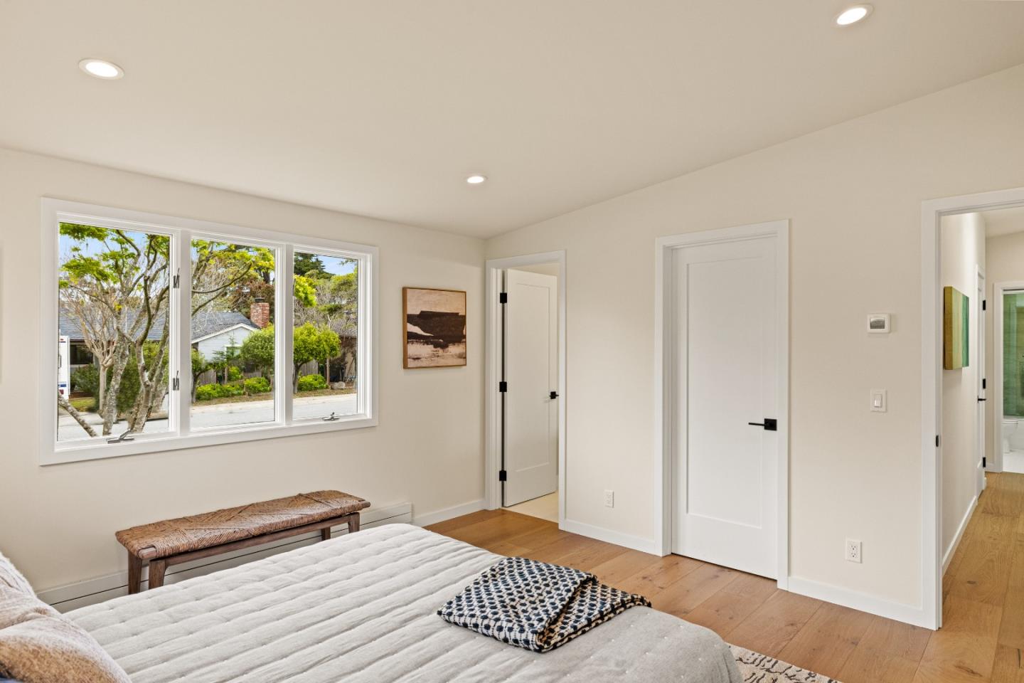 Detail Gallery Image 16 of 48 For 721 Hillcrest Ave, Pacific Grove,  CA 93950 - 3 Beds | 3/1 Baths