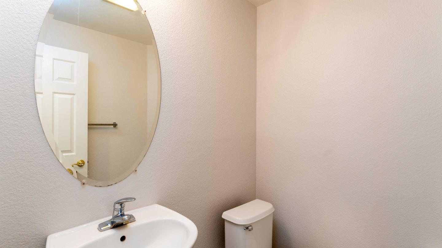 Detail Gallery Image 9 of 17 For 3169 Regency Ave, San Jose,  CA 95136 - 2 Beds | 2/1 Baths