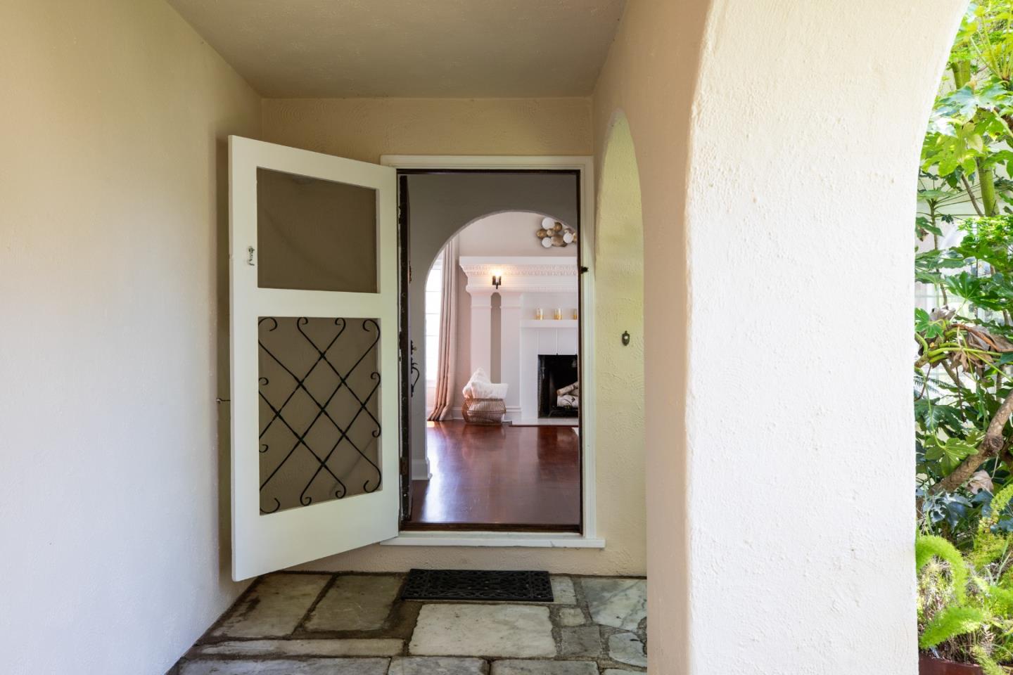 Detail Gallery Image 5 of 25 For 663 Dartmouth Ave, San Carlos,  CA 94070 - 3 Beds | 2 Baths