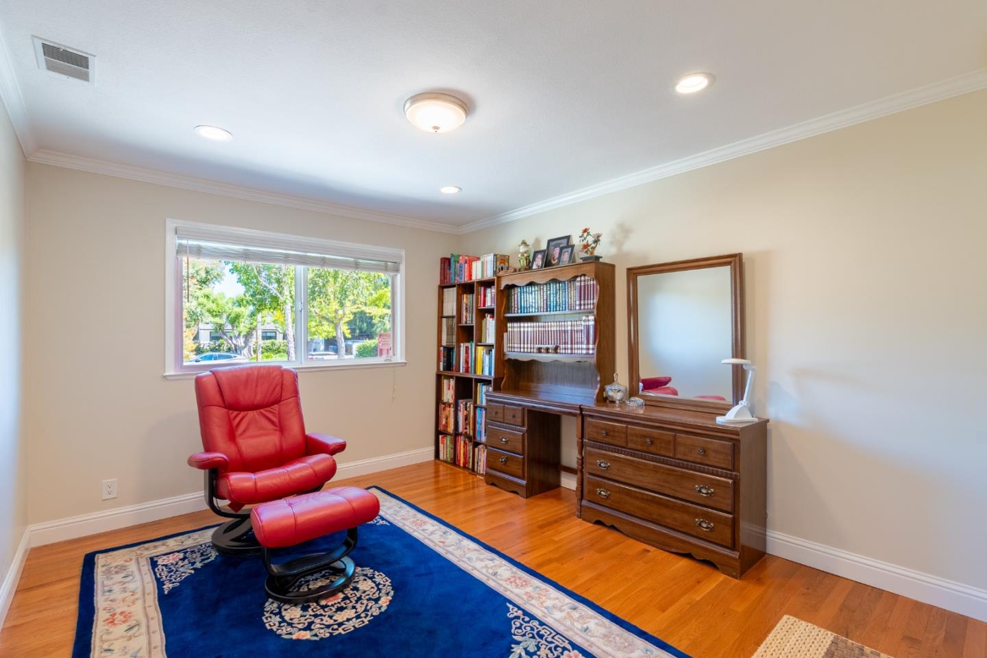 Detail Gallery Image 11 of 16 For 1418 Blackstone Ave, San Jose,  CA 95118 - 3 Beds | 2 Baths