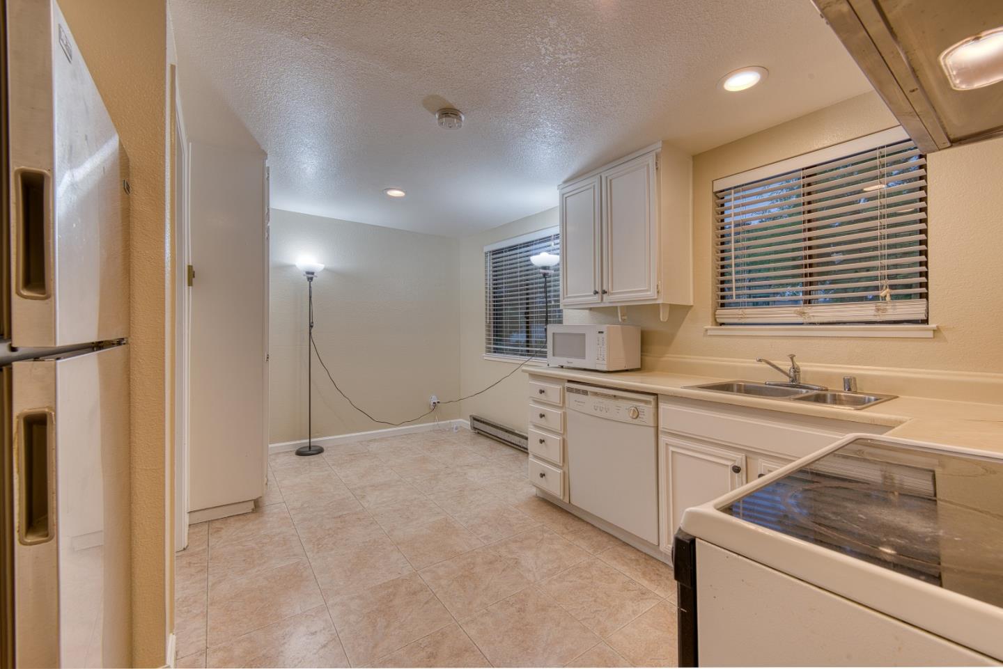 Detail Gallery Image 10 of 53 For 1092 N Abbott Ave, Milpitas,  CA 95035 - 3 Beds | 2 Baths
