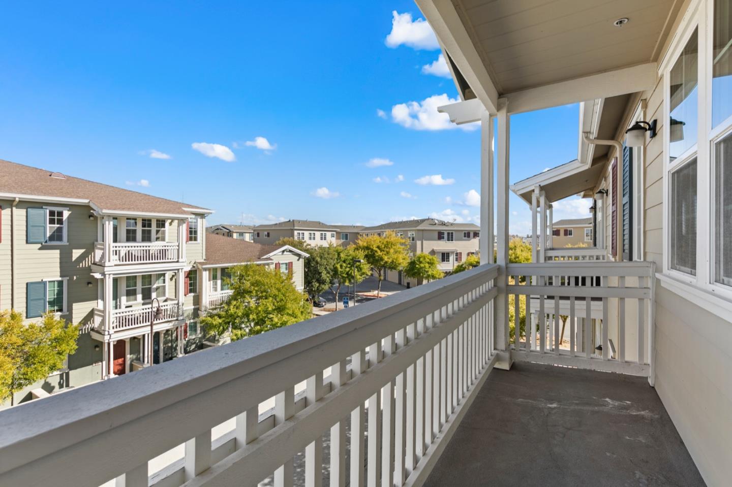 Detail Gallery Image 14 of 35 For 634 True Wind Way #809,  Redwood City,  CA 94063 - 3 Beds | 2/1 Baths