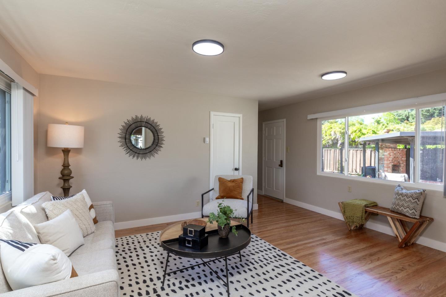 Detail Gallery Image 12 of 30 For 1003 Vera Ave, Redwood City,  CA 94061 - 3 Beds | 2 Baths