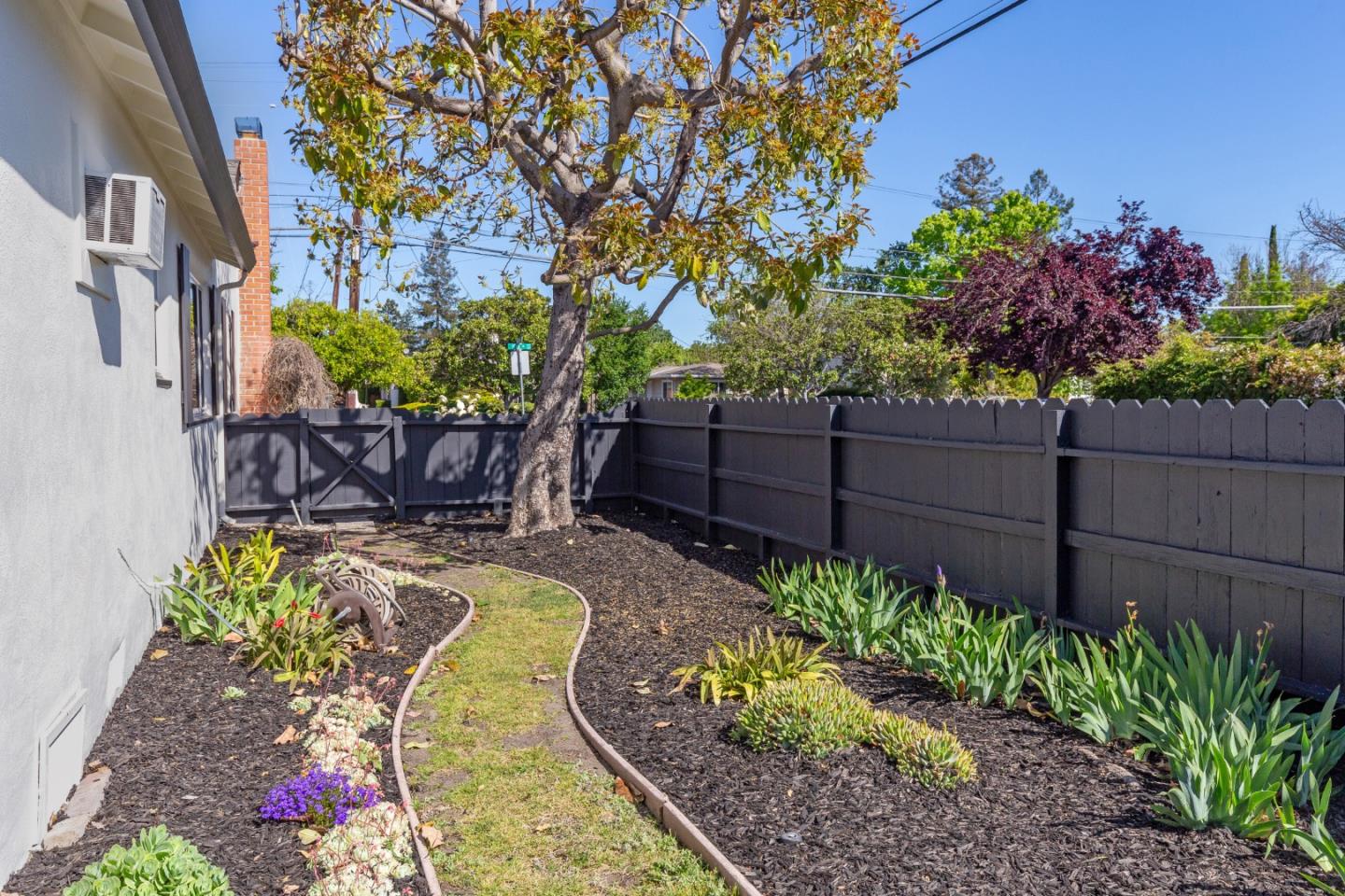 Detail Gallery Image 27 of 30 For 1003 Vera Ave, Redwood City,  CA 94061 - 3 Beds | 2 Baths