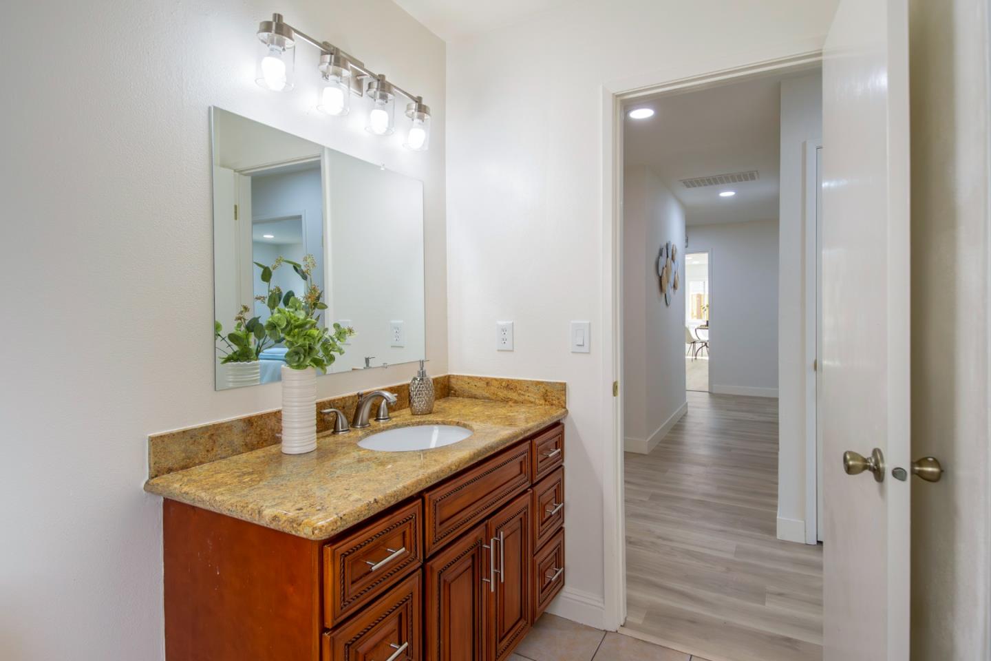 Detail Gallery Image 31 of 40 For 5083 Moorpark Ave, San Jose,  CA 95129 - 4 Beds | 2 Baths
