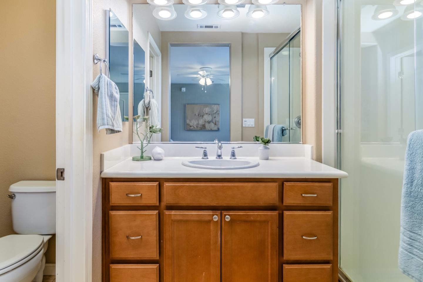 Detail Gallery Image 21 of 38 For 196 Heligan Ln #8,  Livermore,  CA 94551 - 2 Beds | 2 Baths