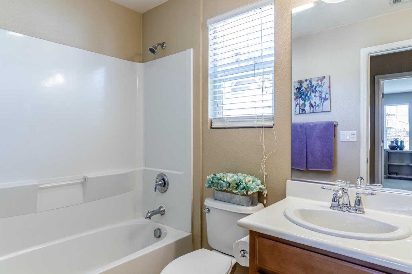Detail Gallery Image 28 of 38 For 196 Heligan Ln #8,  Livermore,  CA 94551 - 2 Beds | 2 Baths