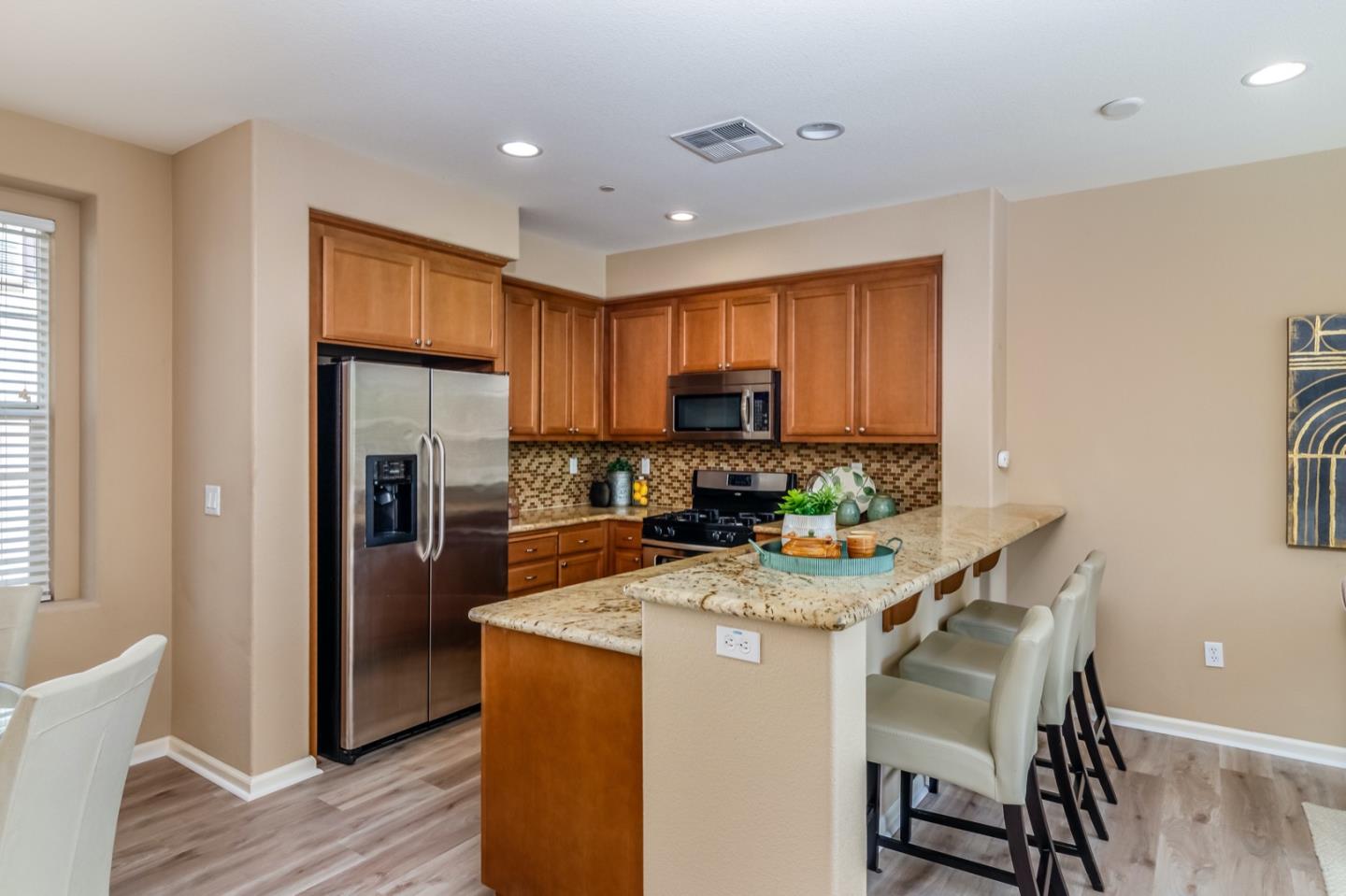 Detail Gallery Image 9 of 38 For 196 Heligan Ln #8,  Livermore,  CA 94551 - 2 Beds | 2 Baths