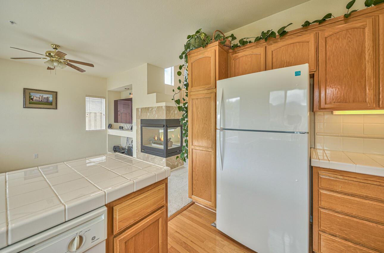 Detail Gallery Image 18 of 35 For 19394 Acclaim Dr, Salinas,  CA 93908 - 3 Beds | 2/1 Baths