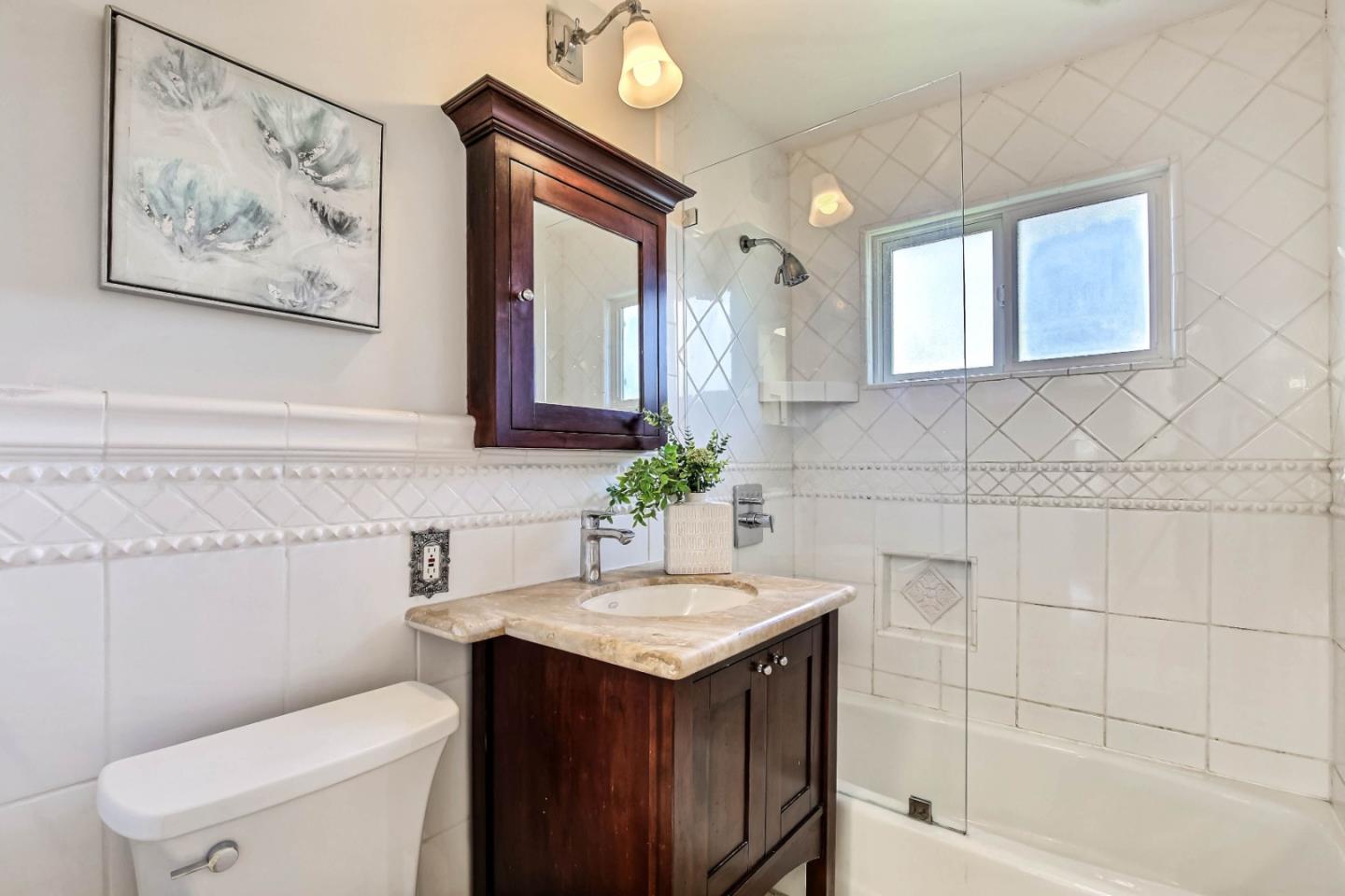 Detail Gallery Image 23 of 25 For 10843 Minette Dr, Cupertino,  CA 95014 - 3 Beds | 2 Baths
