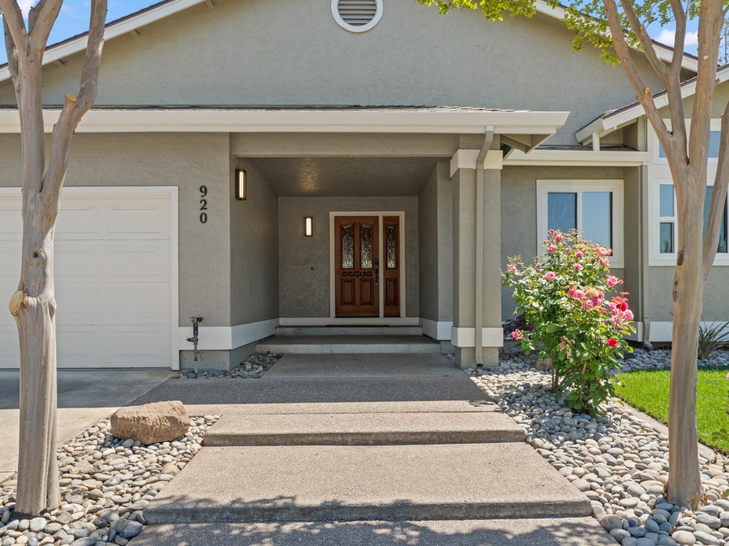 Detail Gallery Image 2 of 54 For 920 Portswood Cir, San Jose,  CA 95120 - 4 Beds | 2/1 Baths