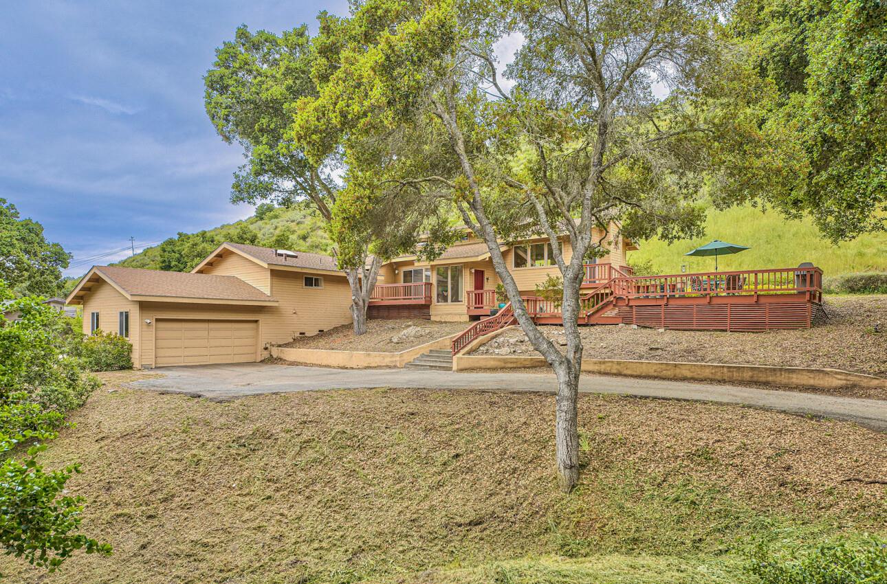 Photo of 403 Corral De Tierra Rd in Salinas, CA