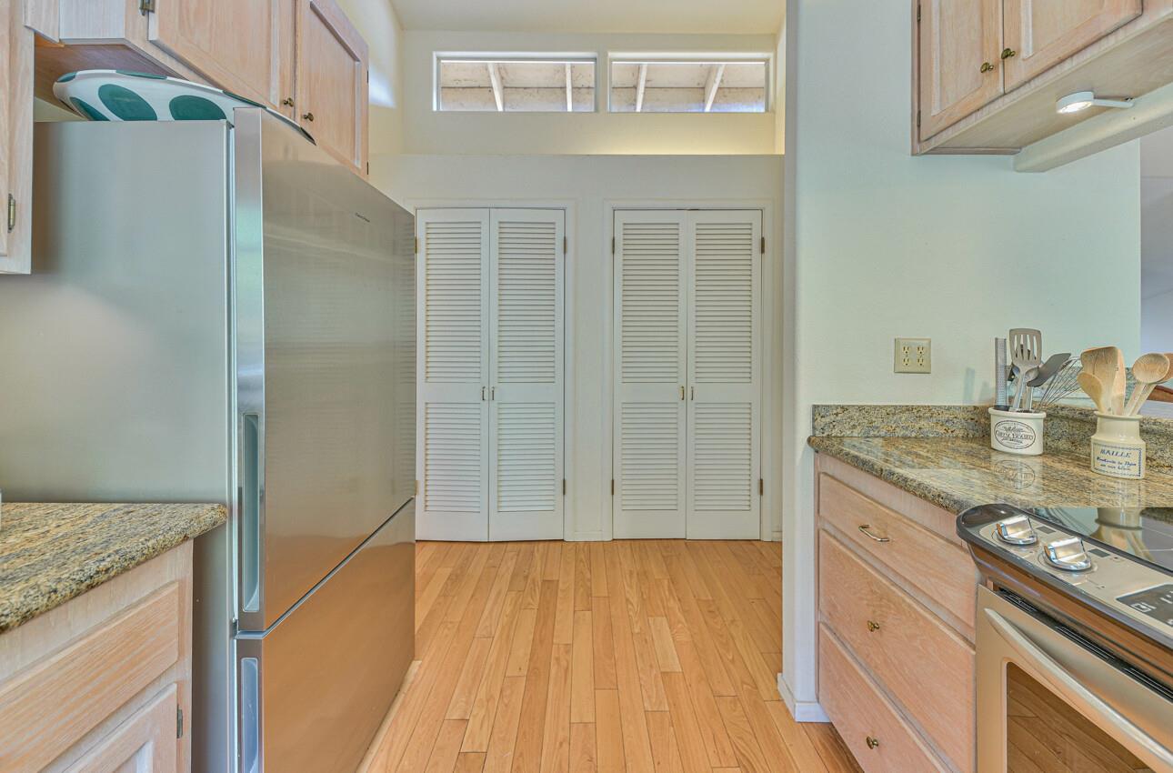 Detail Gallery Image 17 of 35 For 403 Corral De Tierra Rd, Salinas,  CA 93908 - 3 Beds | 2/1 Baths