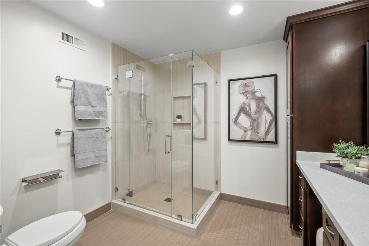 Detail Gallery Image 27 of 40 For 4022 Yerba Buena Ave, San Jose,  CA 95121 - 4 Beds | 2/1 Baths