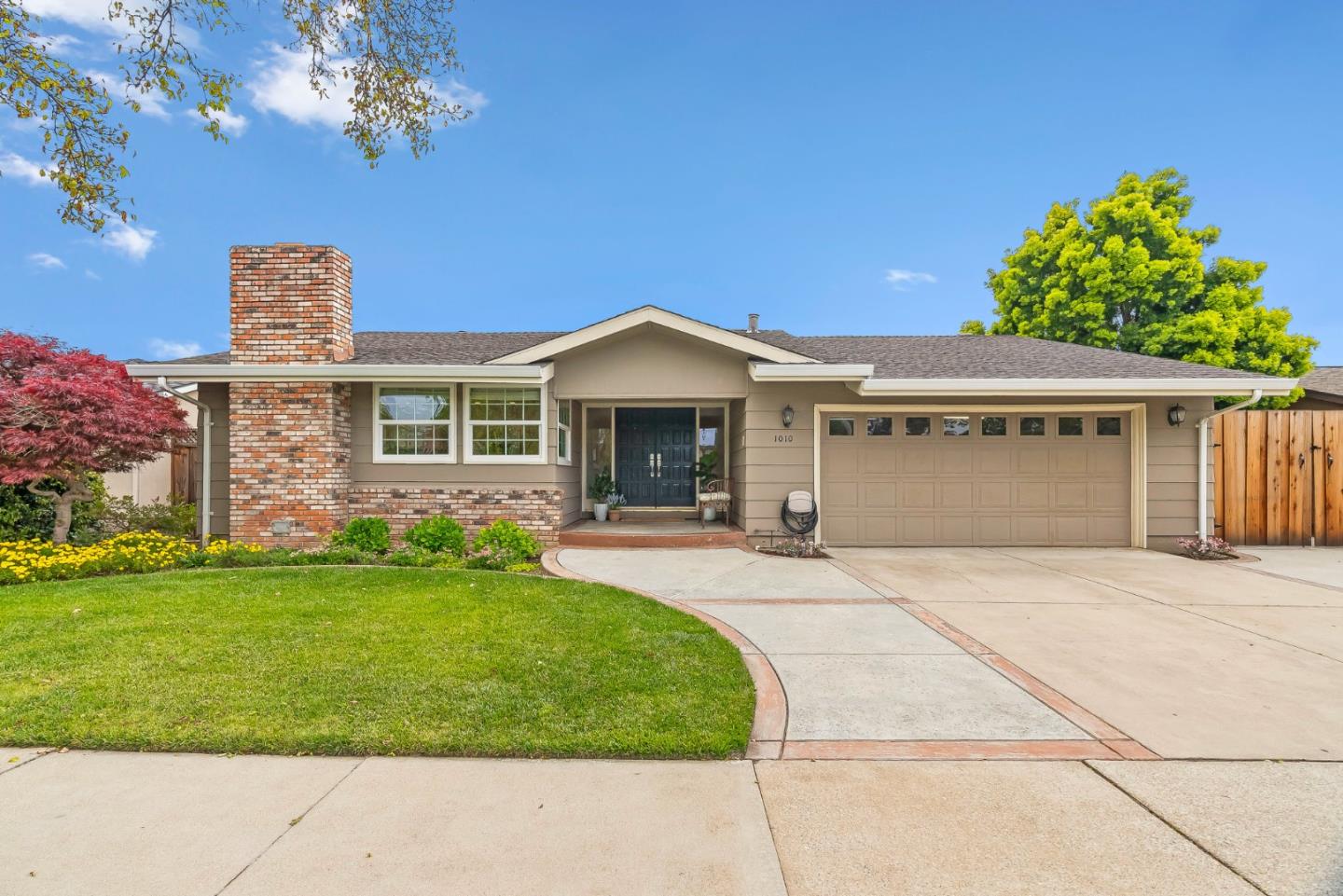 Photo of 1010 Ortega Cir in Gilroy, CA