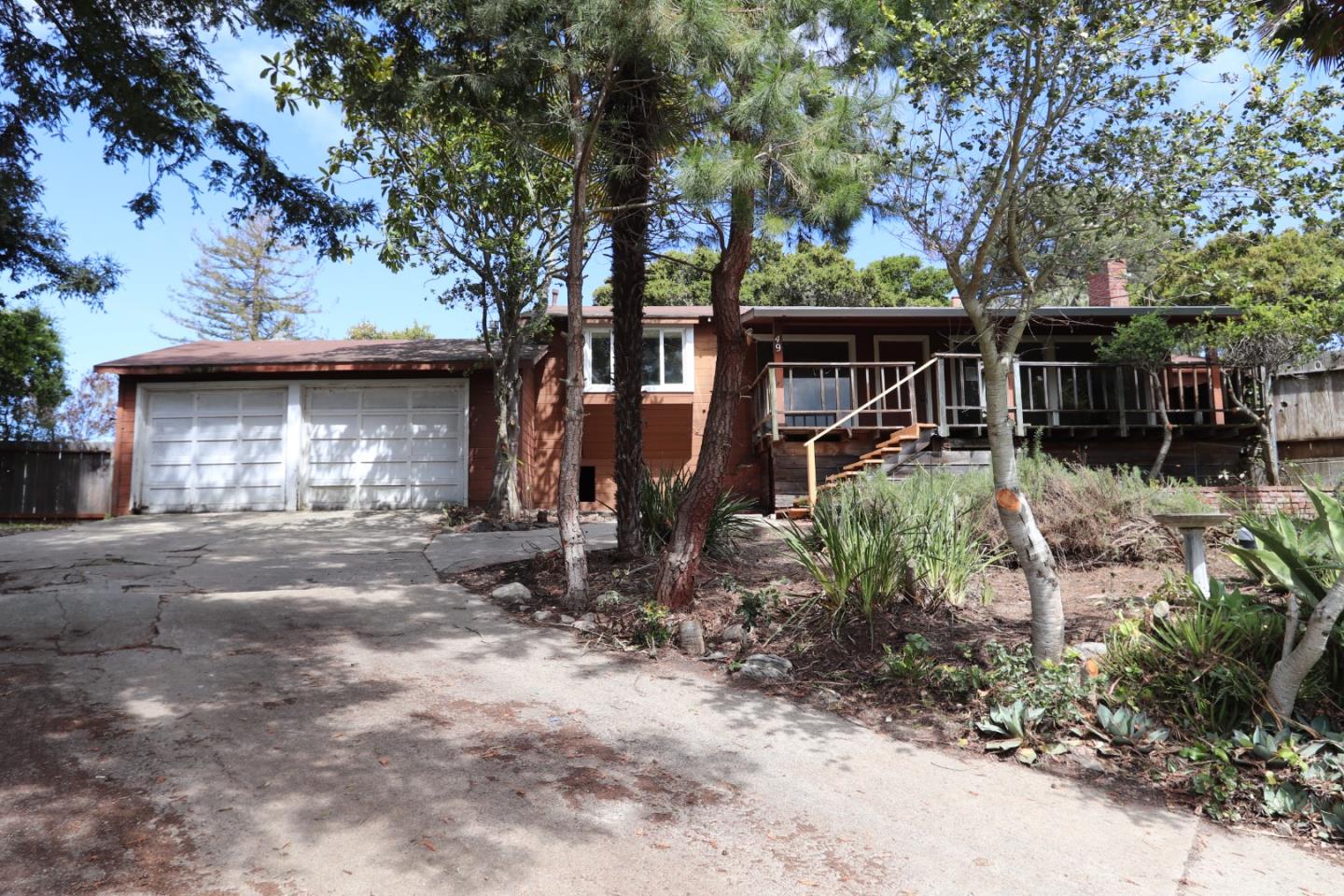 Photo of 49 Twin Oaks Dr in Monterey, CA