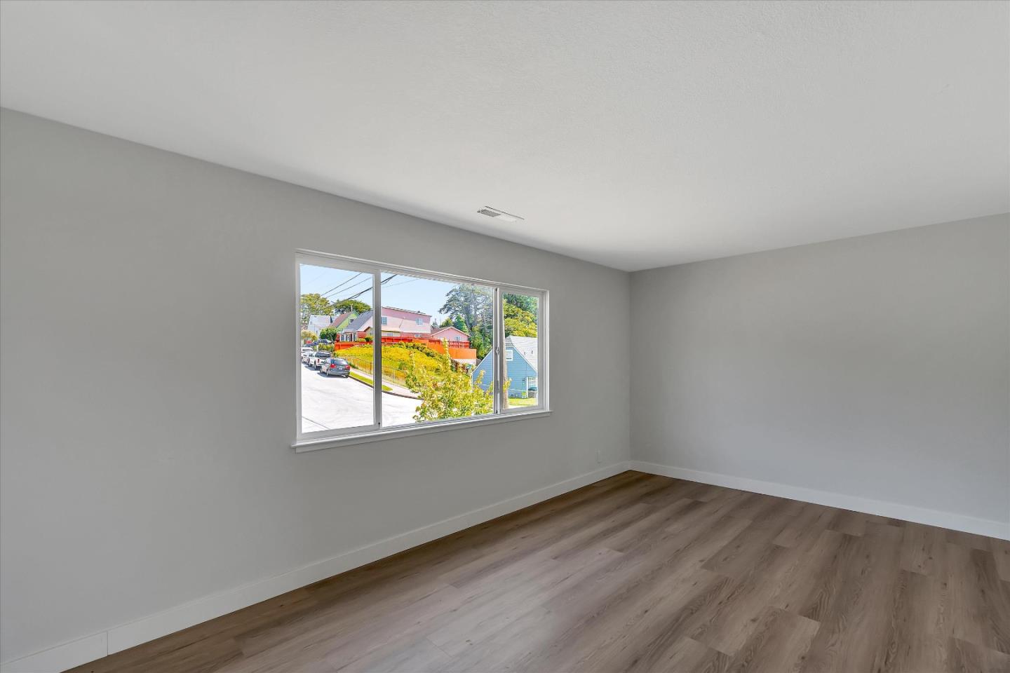 Detail Gallery Image 39 of 56 For 628 Lockhaven Dr, Pacifica,  CA 94044 - 4 Beds | 2 Baths