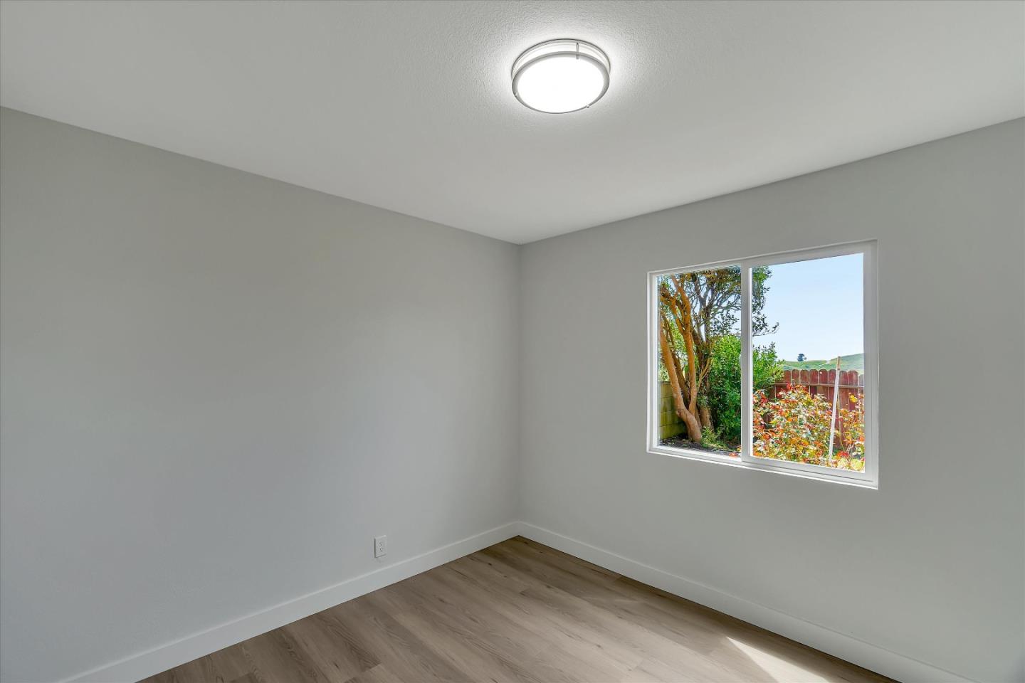 Detail Gallery Image 50 of 56 For 628 Lockhaven Dr, Pacifica,  CA 94044 - 4 Beds | 2 Baths