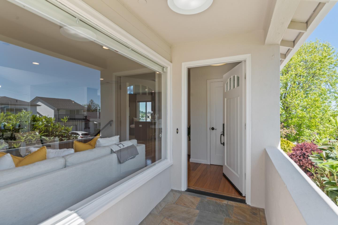 Detail Gallery Image 5 of 56 For 3728 Southwood Ave, San Mateo,  CA 94403 - 4 Beds | 3/1 Baths