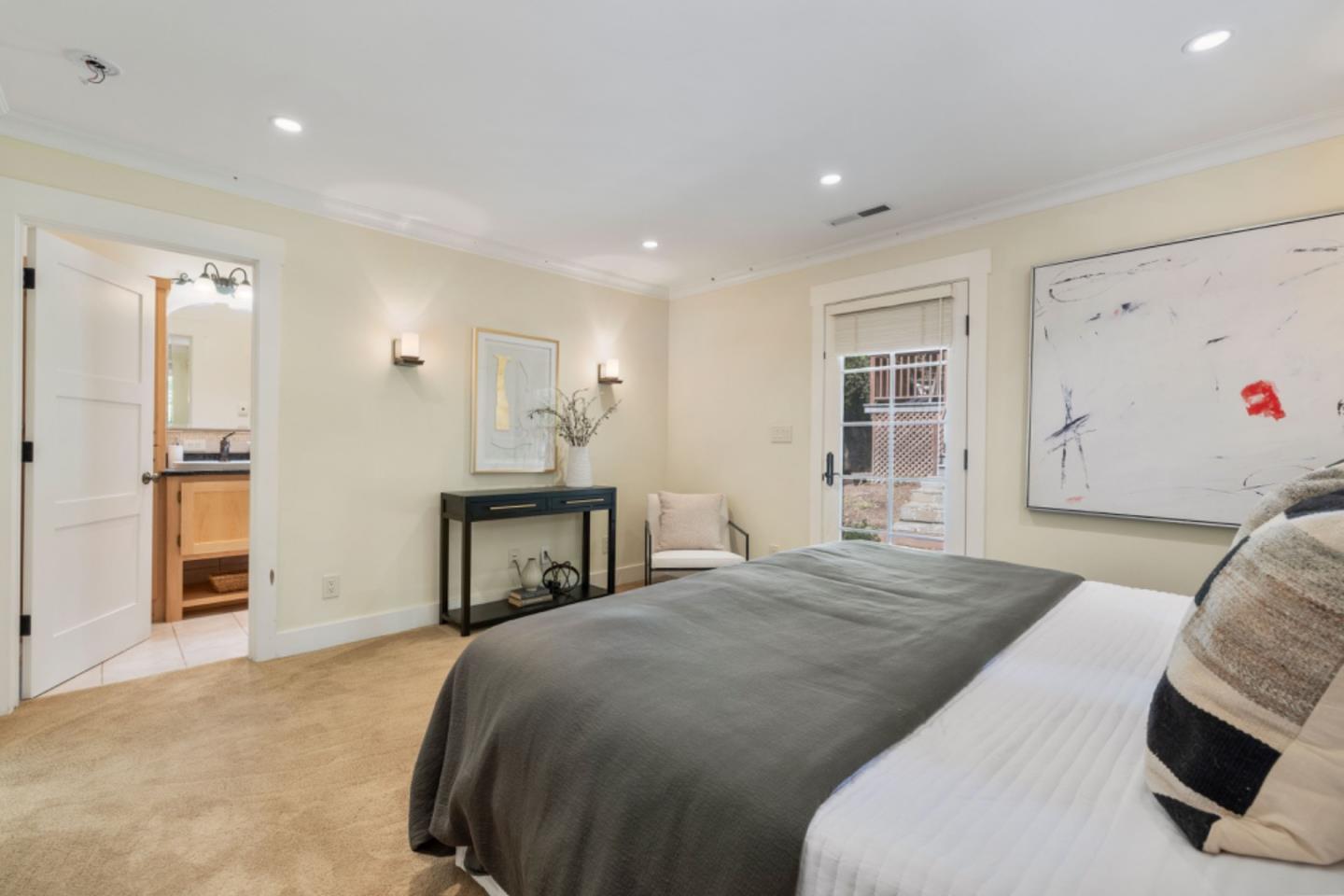 Detail Gallery Image 25 of 43 For 8 Blakewood Way, Redwood City,  CA 94062 - 3 Beds | 2 Baths