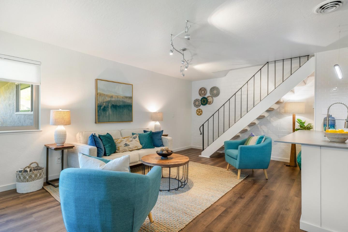Detail Gallery Image 8 of 35 For 4365 Diamond St #2,  Capitola,  CA 95010 - 2 Beds | 1 Baths