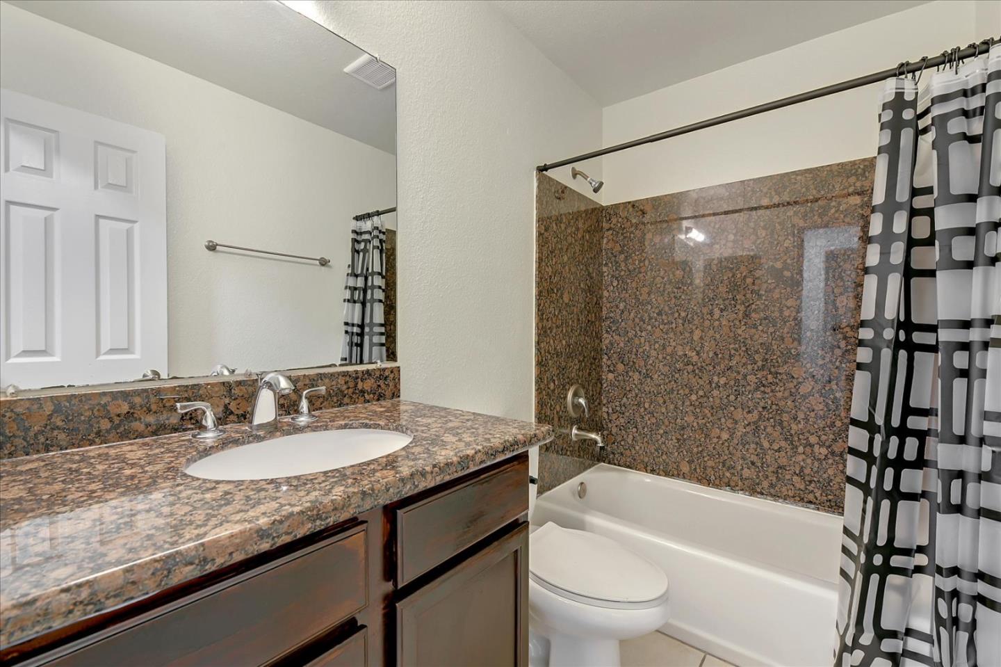 Detail Gallery Image 17 of 22 For 4224 46th St #1,  San Diego,  CA 92115 - 3 Beds | 2 Baths