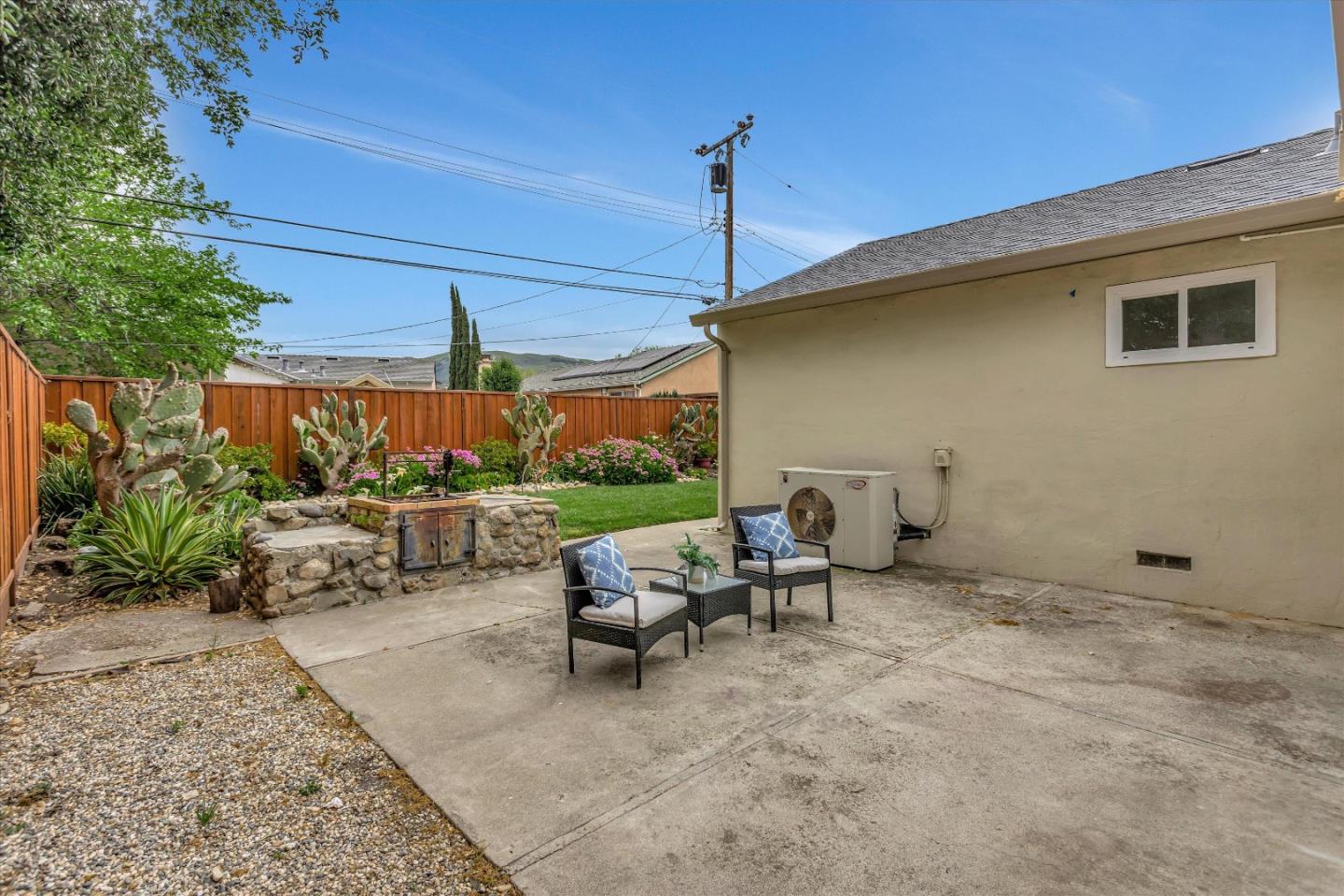 Detail Gallery Image 29 of 63 For 946 Bard St, San Jose,  CA 95127 - 3 Beds | 1/1 Baths
