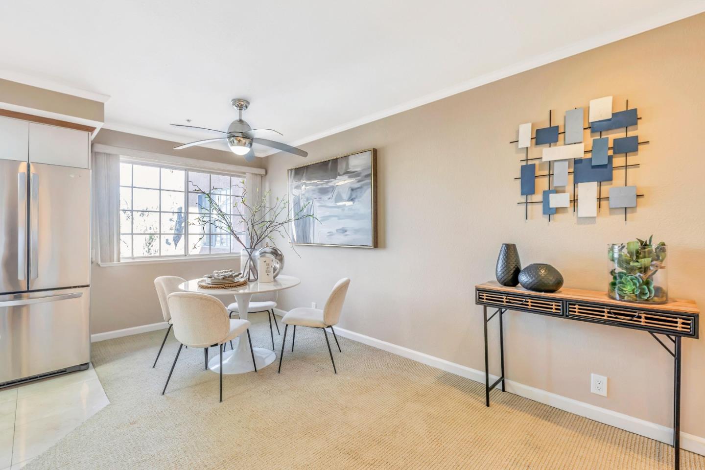 Detail Gallery Image 11 of 33 For 1721 California St #23,  Mountain View,  CA 94041 - 2 Beds | 2 Baths
