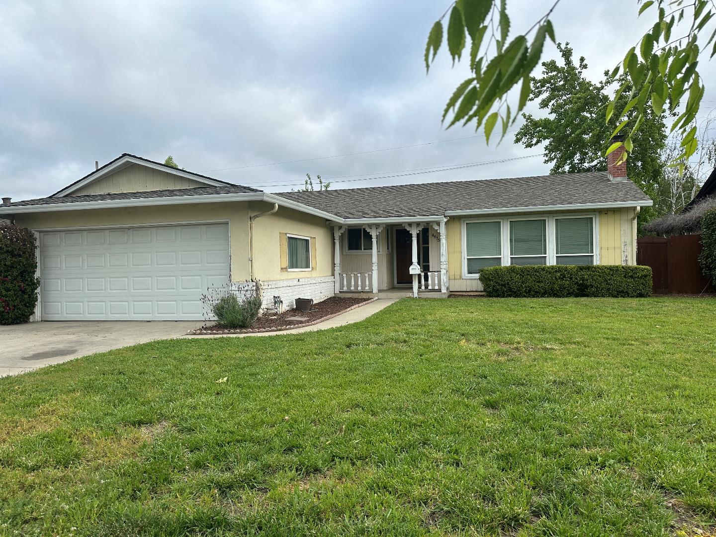 Detail Gallery Image 1 of 1 For 4675 Englewood Dr, San Jose,  CA 95129 - 3 Beds | 2 Baths