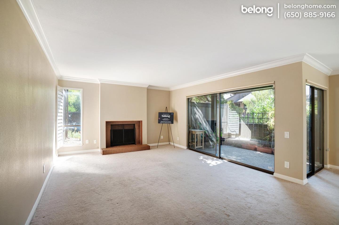 Detail Gallery Image 4 of 46 For 3392 Brittan Ave #4,  San Carlos,  CA 94070 - 3 Beds | 2 Baths