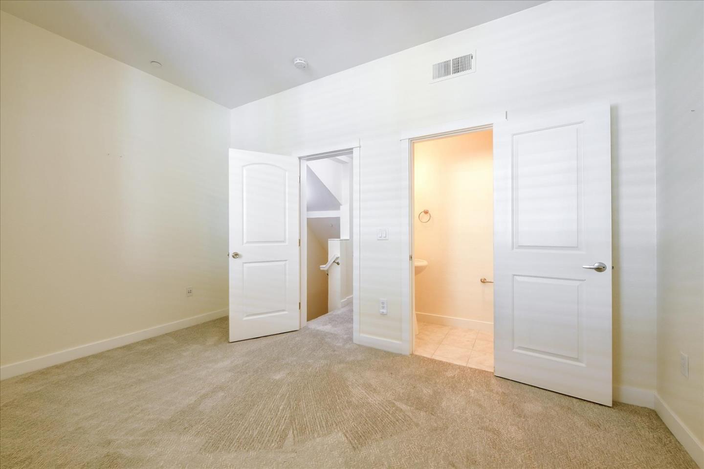 Detail Gallery Image 17 of 46 For 257 Grayson Ter, San Jose,  CA 95126 - 4 Beds | 2/1 Baths
