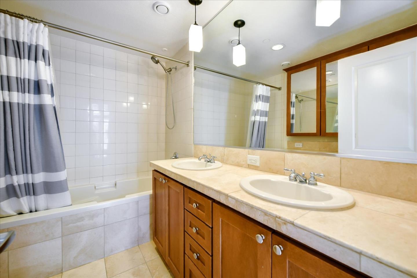 Detail Gallery Image 35 of 46 For 257 Grayson Ter, San Jose,  CA 95126 - 4 Beds | 2/1 Baths