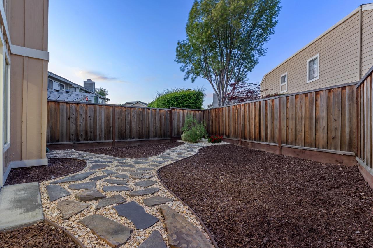 Detail Gallery Image 20 of 22 For 735 Folsom Cir, Milpitas,  CA 95035 - 2 Beds | 2/1 Baths