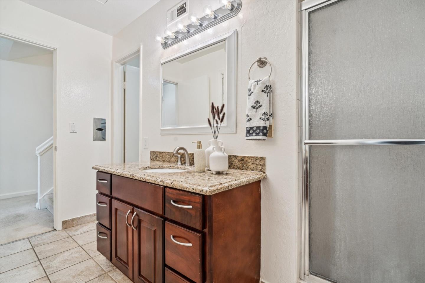 Detail Gallery Image 19 of 35 For 20252 Northcove Sq, Cupertino,  CA 95014 - 3 Beds | 2 Baths