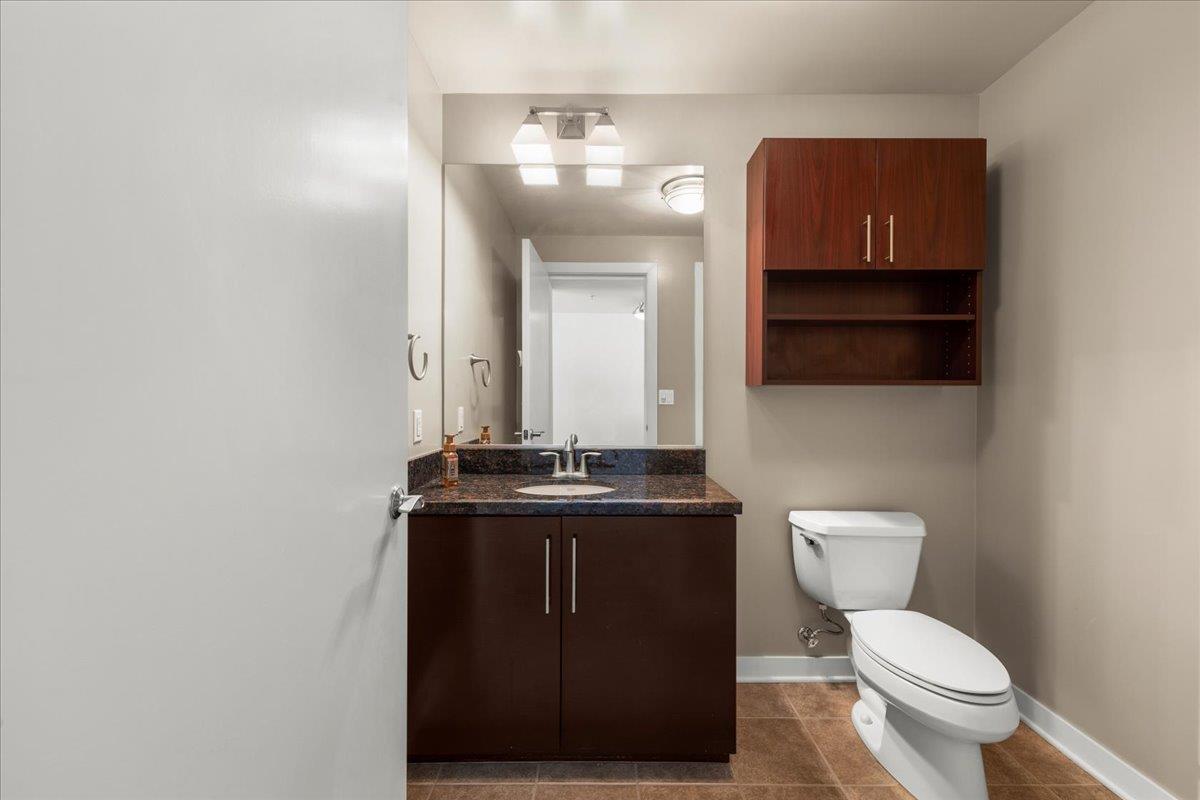 Detail Gallery Image 19 of 32 For 222 Broadway #1101,  Oakland,  CA 94607 - 2 Beds | 2/1 Baths