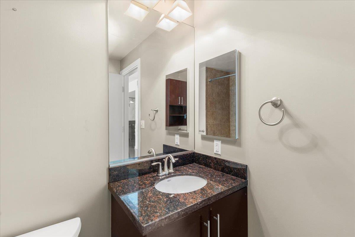 Detail Gallery Image 23 of 30 For 222 Broadway #1101,  Oakland,  CA 94607 - 2 Beds | 2/1 Baths