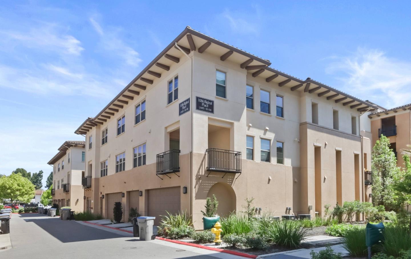 Photo of 1086 Bigleaf Pl #102 in San Jose, CA