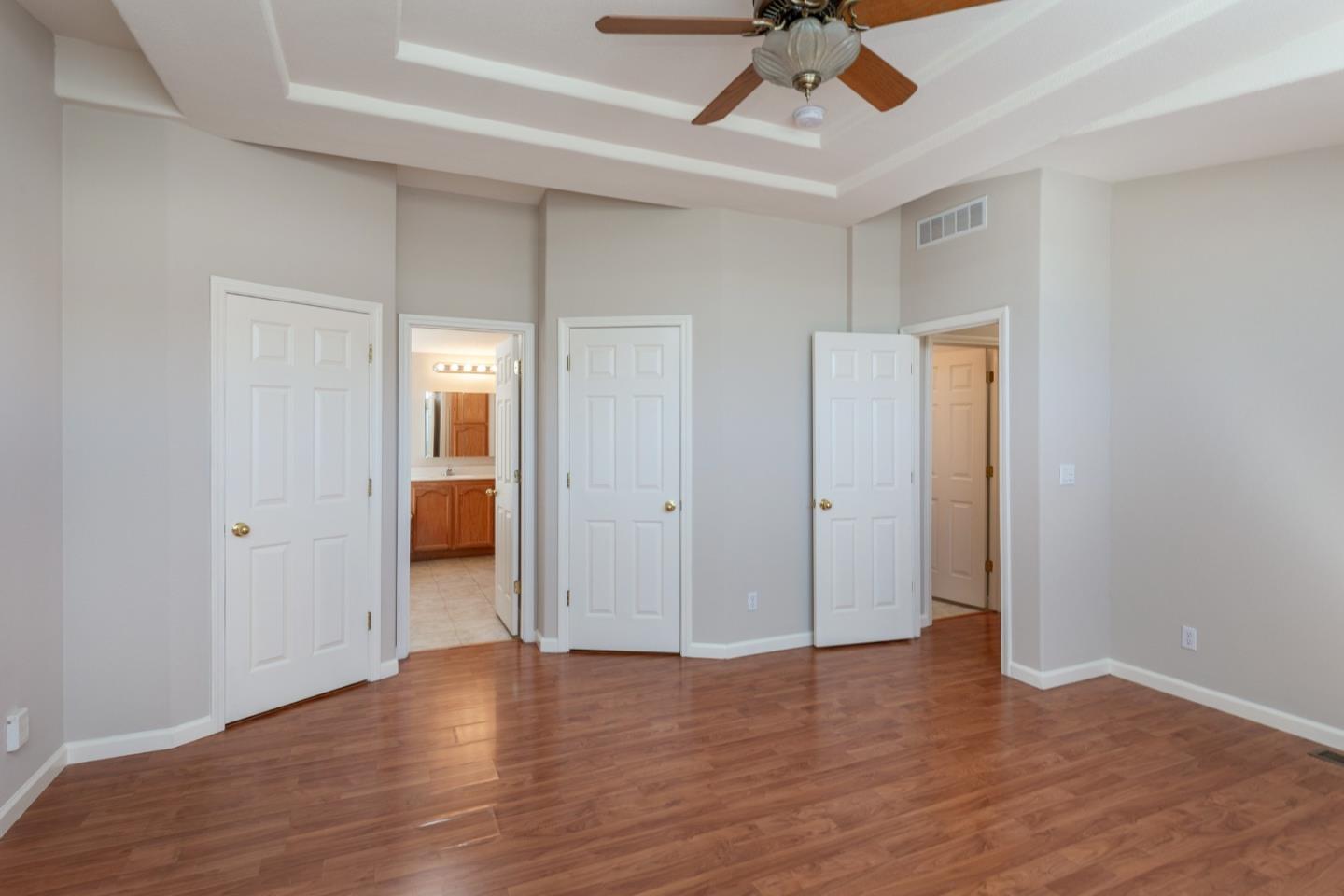 Detail Gallery Image 14 of 34 For 1225 Vienna Dr #422,  Sunnyvale,  CA 94089 - 3 Beds | 2 Baths