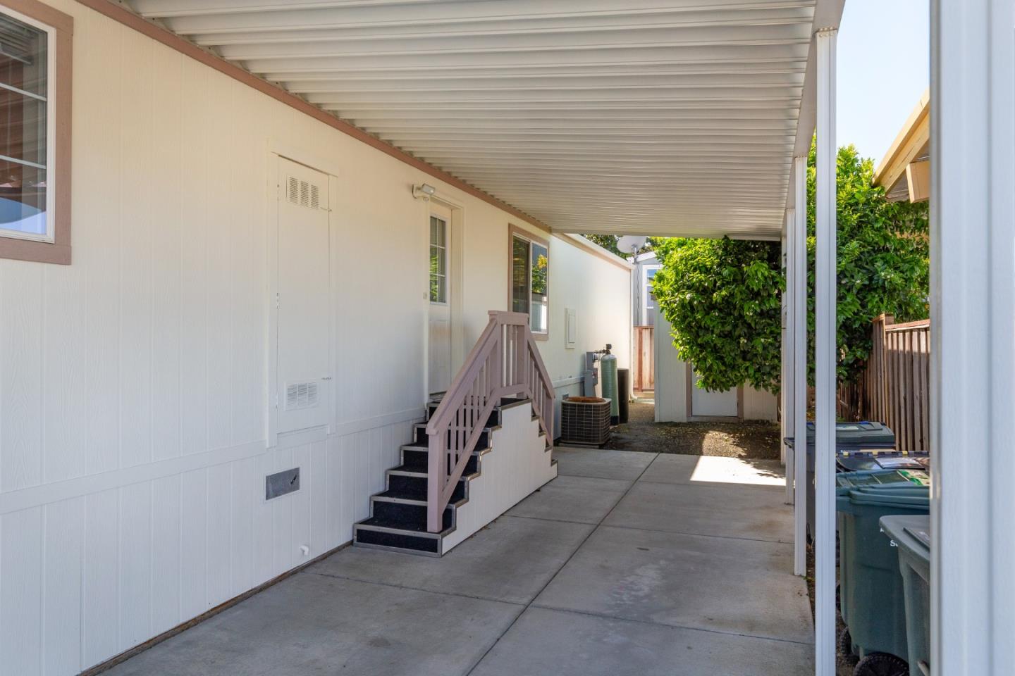 Detail Gallery Image 5 of 34 For 1225 Vienna Dr #422,  Sunnyvale,  CA 94089 - 3 Beds | 2 Baths