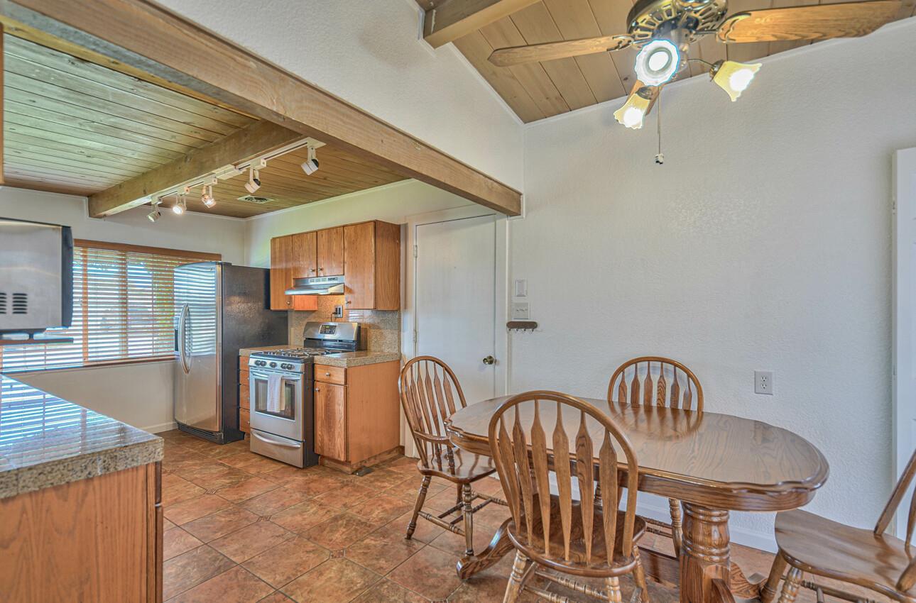 Detail Gallery Image 9 of 23 For 1426 Teton Ave, Salinas,  CA 93906 - 3 Beds | 2 Baths
