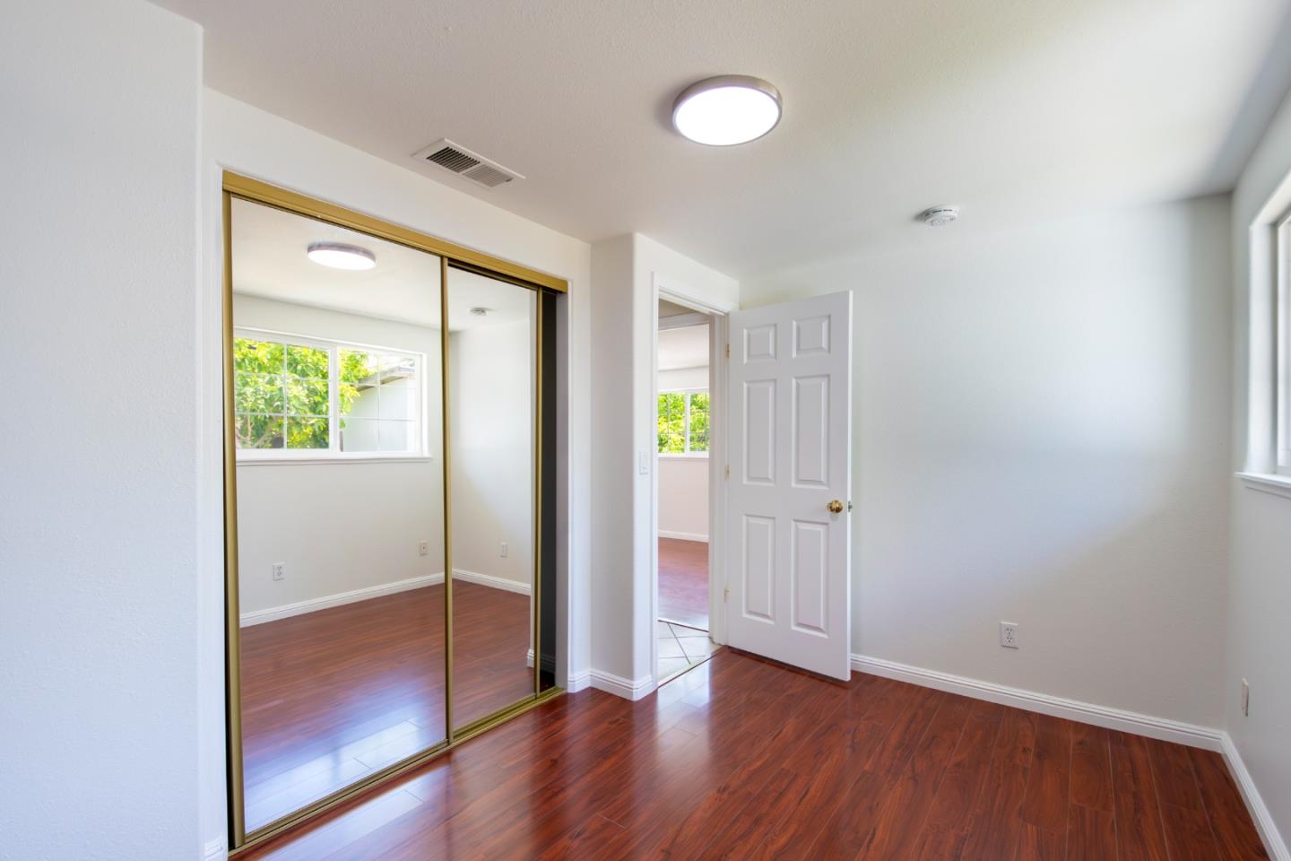 Detail Gallery Image 17 of 31 For 10201 Sterling Blvd, Cupertino,  CA 95014 - 4 Beds | 2 Baths