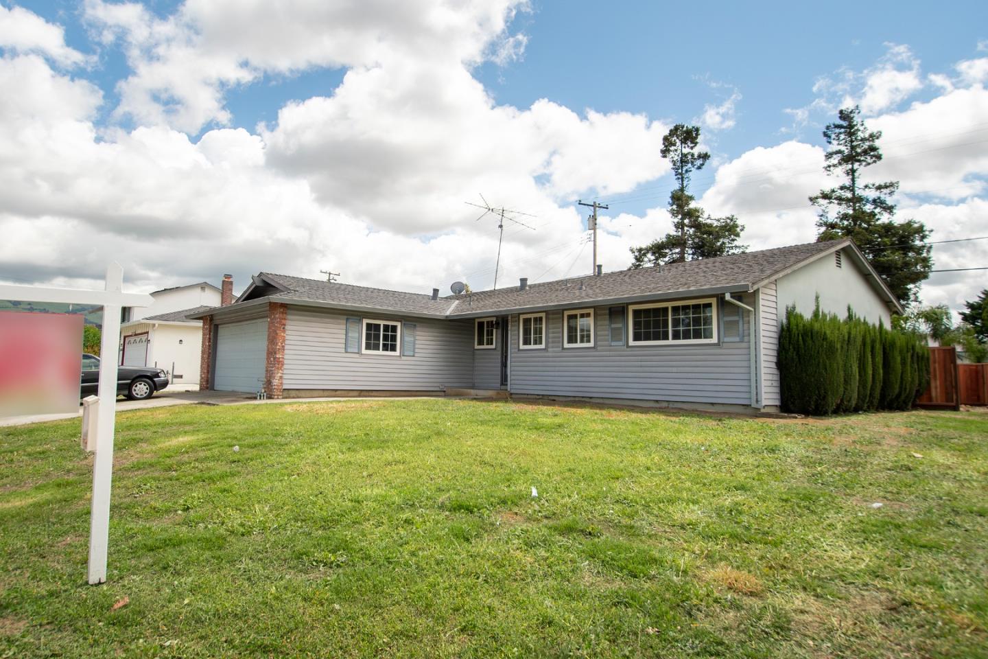 Detail Gallery Image 1 of 23 For 2804 Westbranch Dr, San Jose,  CA 95148 - 3 Beds | 2 Baths