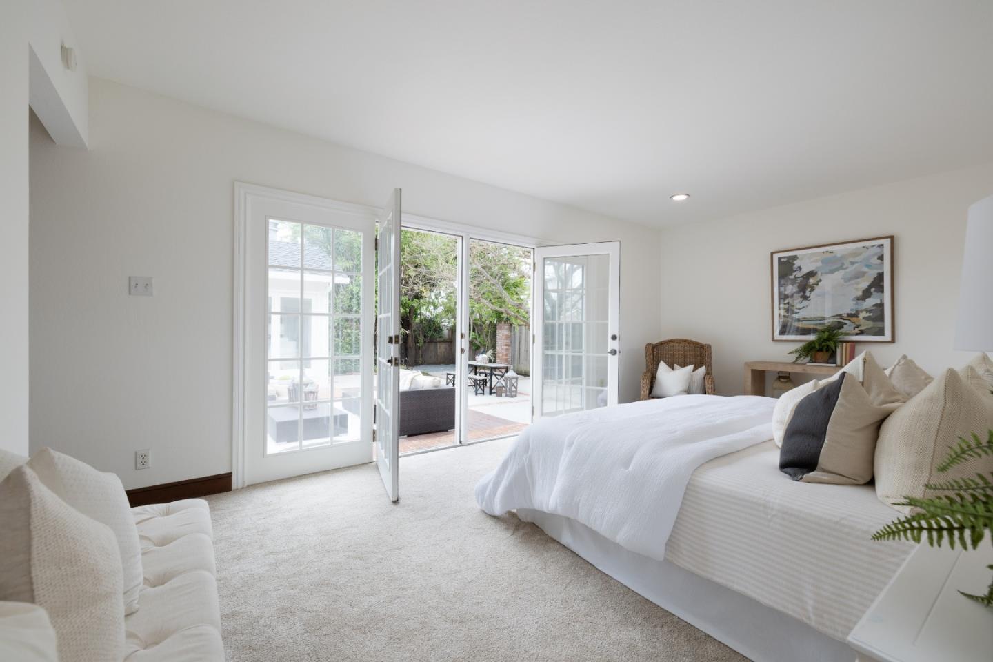 Detail Gallery Image 22 of 28 For 1113 Cambridge Rd, Burlingame,  CA 94010 - 2 Beds | 2 Baths