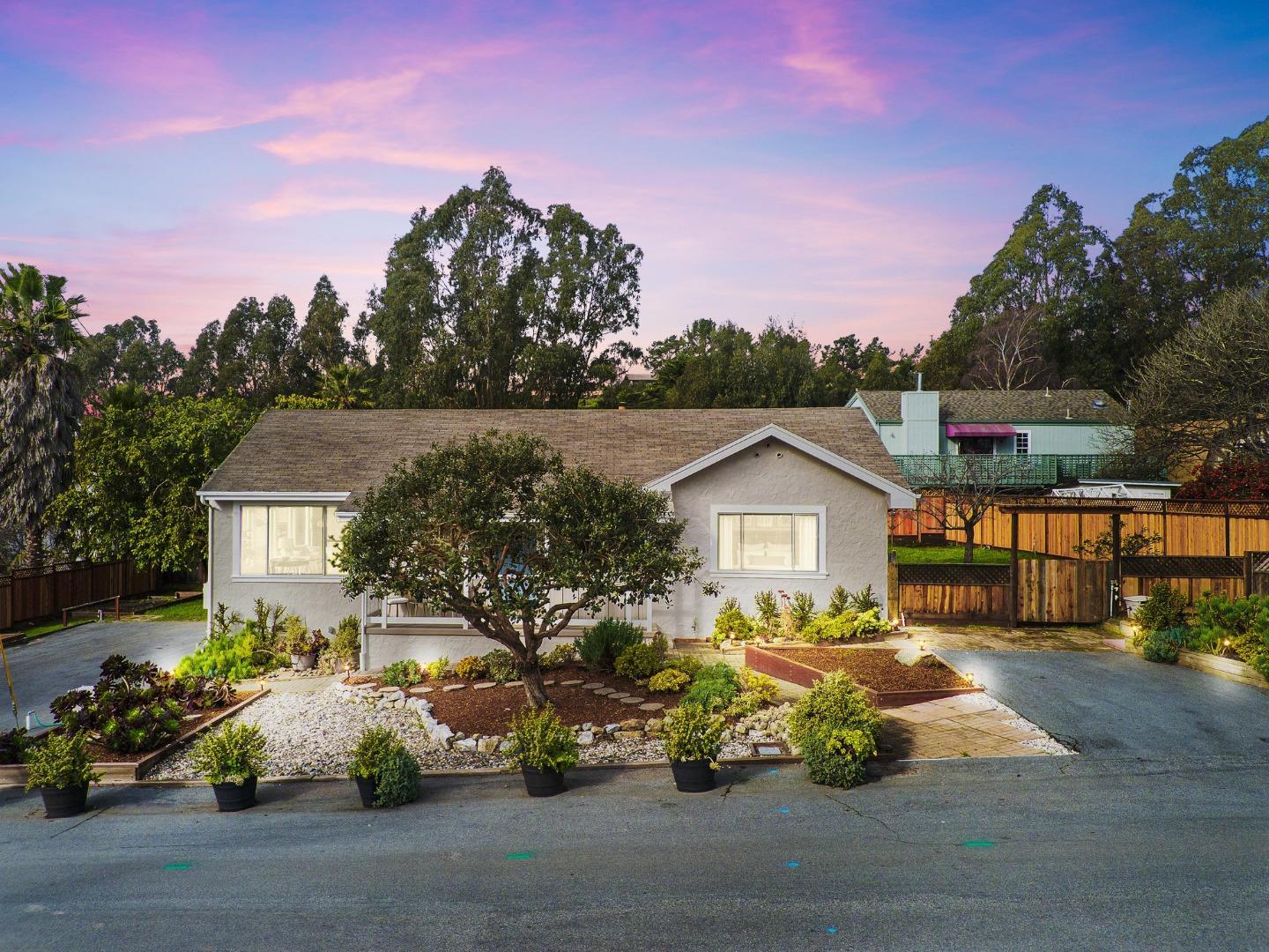 Detail Gallery Image 4 of 50 For 3235 Putter Dr, Soquel,  CA 95073 - 2 Beds | 1 Baths