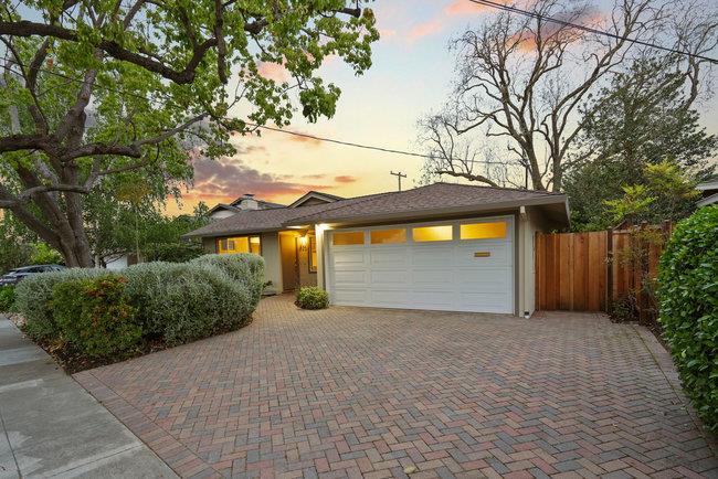 Photo of 820 Loma Verde Ave in Palo Alto, CA