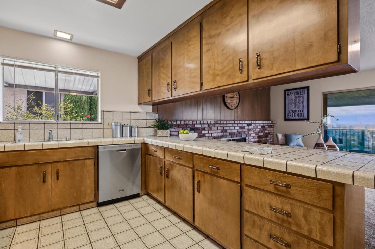 Detail Gallery Image 29 of 54 For 10827 Herchell Dr, San Jose,  CA 95127 - 3 Beds | 2 Baths