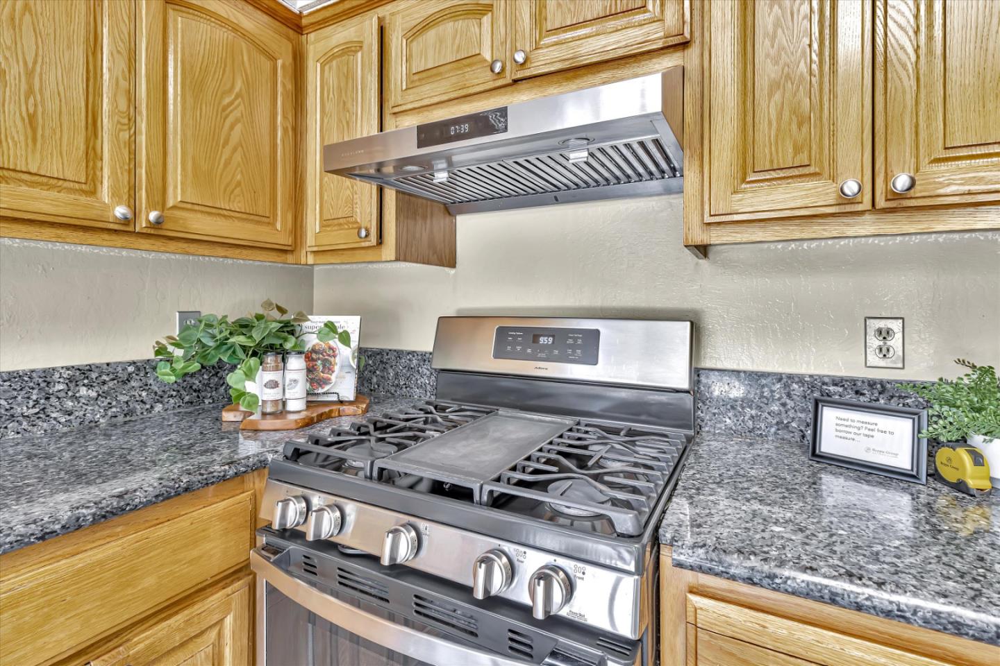 Detail Gallery Image 9 of 31 For 1278 Willowhaven Dr, San Jose,  CA 95126 - 3 Beds | 2 Baths