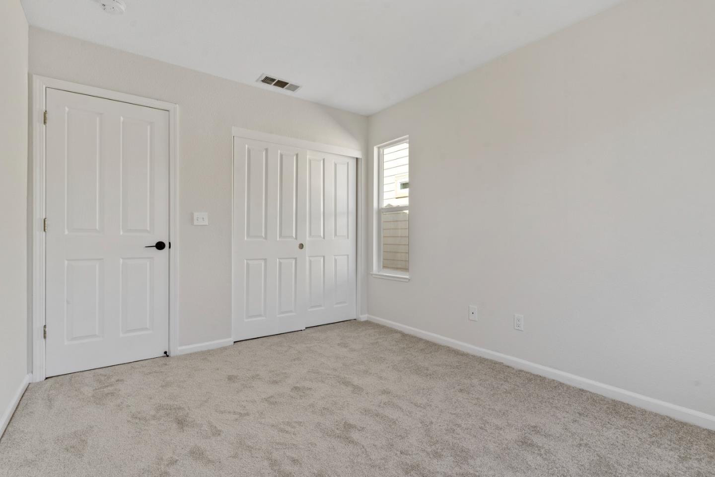 Detail Gallery Image 36 of 70 For 918 Oakes St, East Palo Alto,  CA 94303 - 3 Beds | 2/1 Baths